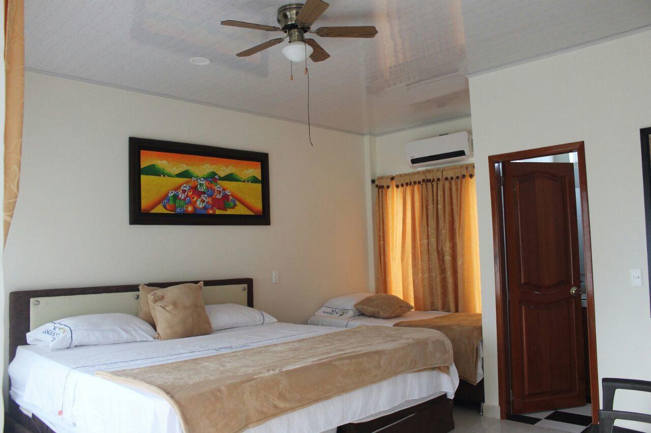 Hotel La Fuente J.N La Macarena ภายนอก รูปภาพ